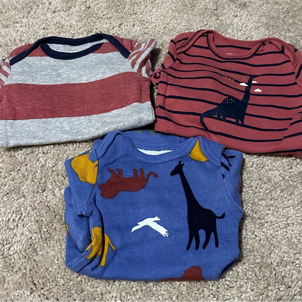 3 newborn Carters long sleeved onesies